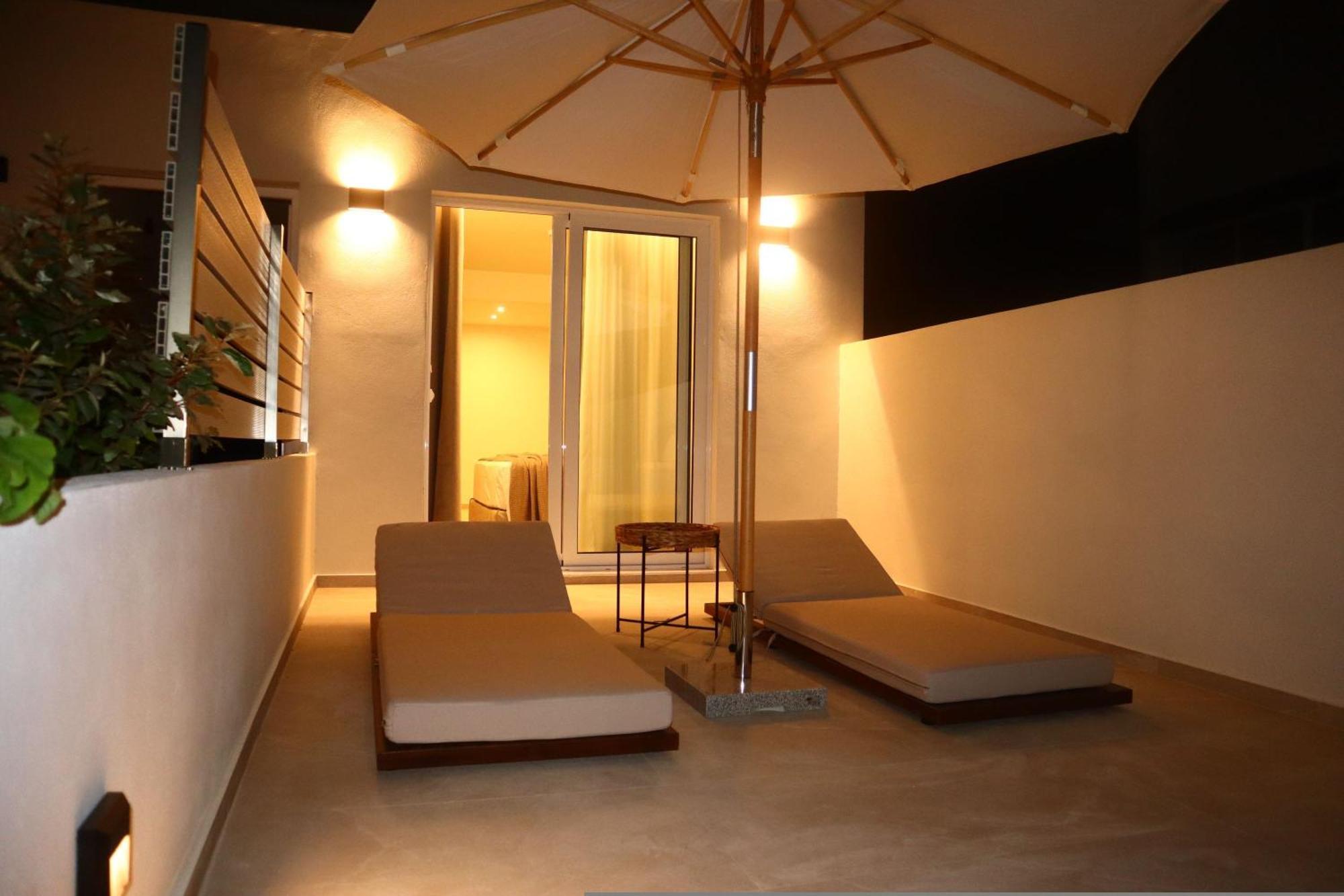 Rhotheon Suites In Ialysos  Exteriör bild