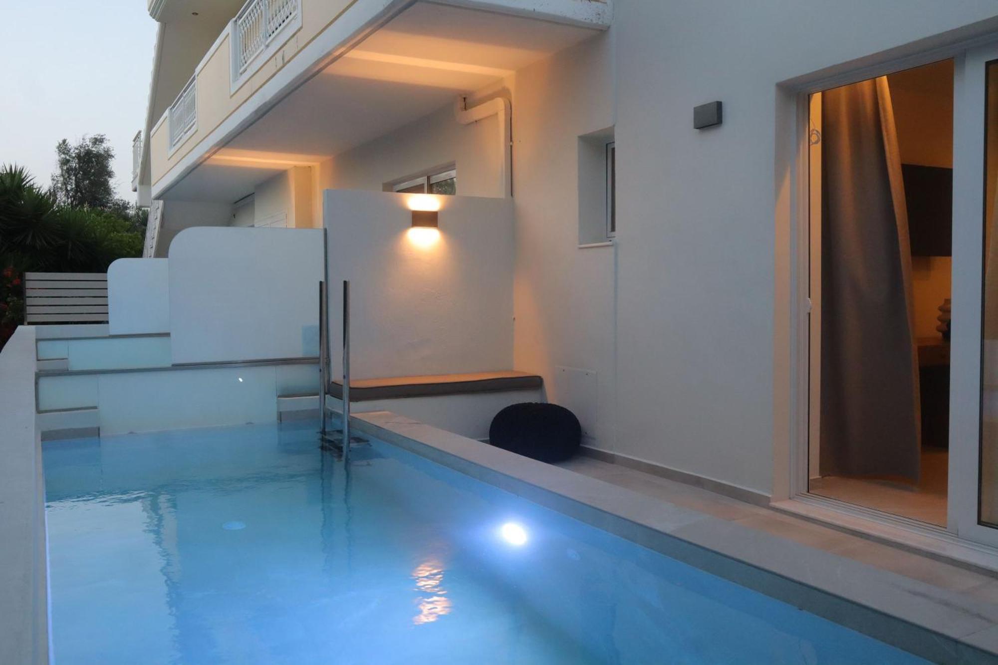 Rhotheon Suites In Ialysos  Exteriör bild