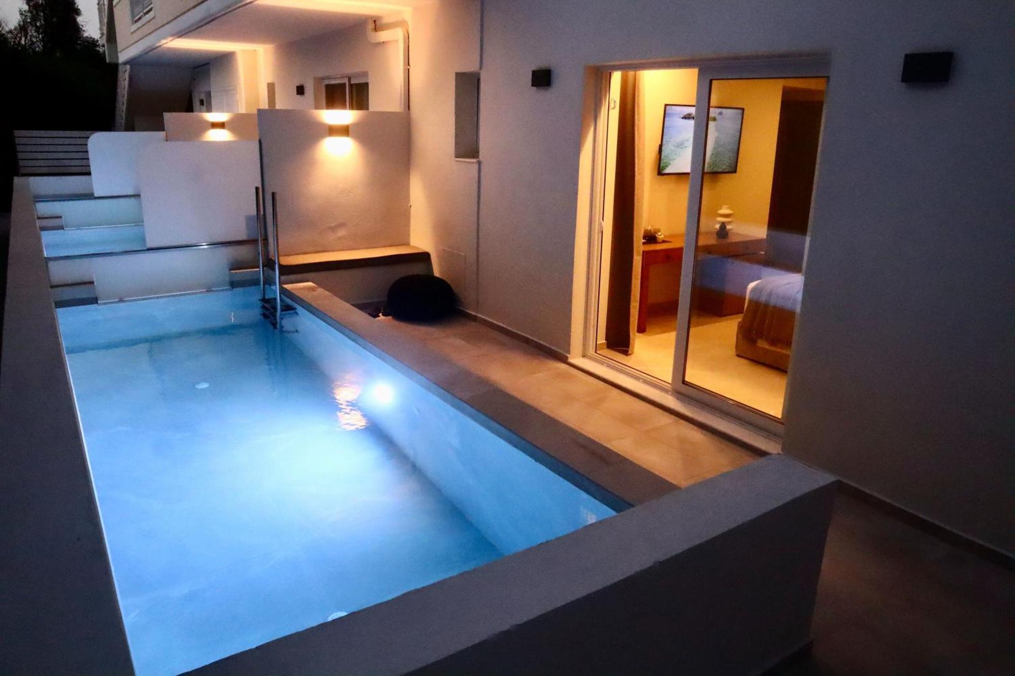 Rhotheon Suites In Ialysos  Exteriör bild